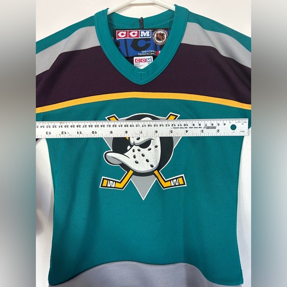 Rare ANAHEIM DUCKS NHL HOCKEY SHIRT JERSEY CCM Kids Medium - Picture 3 of 7